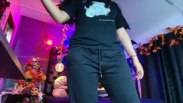 AlexHoe  online show from September 23, 2025, 8:34 pm