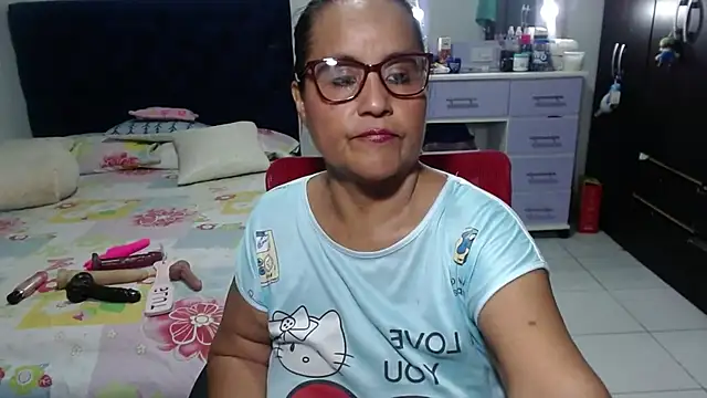 pervert mommy  online show from February 14, 2026, 10:12 am