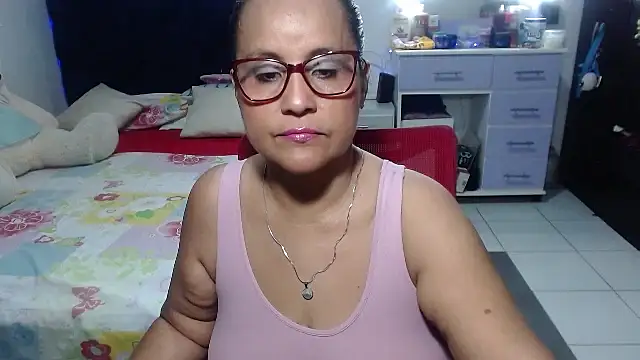 pervert mommy  online show from April 21, 2026, 9:48 am