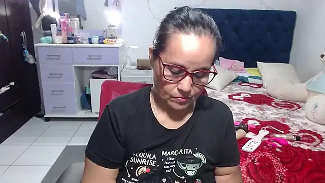 pervert mommy  online show from May 24, 2026, 10:53 am