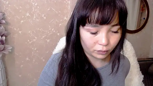 Snapshot of AyaMoon chatting on January 7, 2025, 2:42 am AyaMoon online show from January 7, 2025, 2:42 am