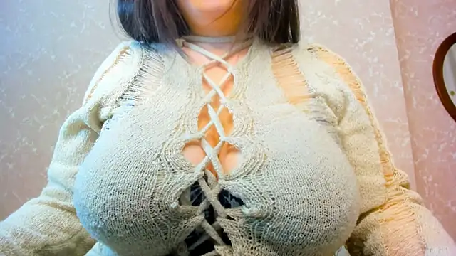 Snapshot of AyaMoon chatting on February 28, 2025, 3:04 am AyaMoon online show from February 28, 2025, 3:04 am