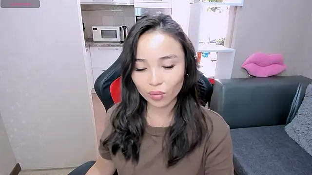 Snapshot of AyaMoon chatting on September 15, 2025, 6:46 am AyaMoon online show from September 15, 2025, 6:46 am