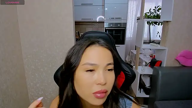 Snapshot of AyaMoon chatting on September 19, 2025, 4:36 am AyaMoon online show from September 19, 2025, 4:36 am