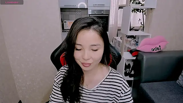 Snapshot of AyaMoon chatting on October 1, 2025, 4:51 am AyaMoon online show from October 1, 2025, 4:51 am