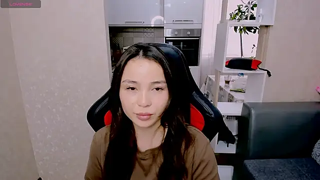 Snapshot of AyaMoon chatting on October 9, 2025, 5:16 am AyaMoon online show from October 9, 2025, 5:16 am