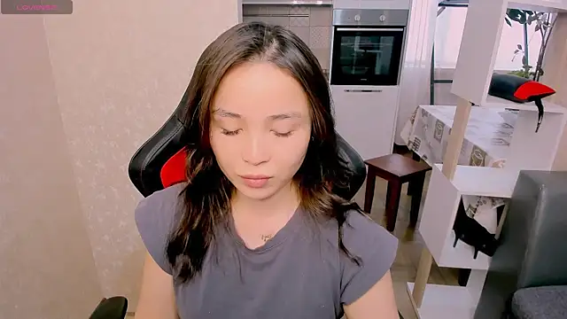 Snapshot of AyaMoon chatting on October 16, 2025, 5:19 am AyaMoon online show from October 16, 2025, 5:19 am