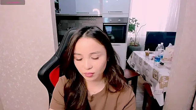 Snapshot of AyaMoon chatting on October 28, 2025, 4:49 am AyaMoon online show from October 28, 2025, 4:49 am