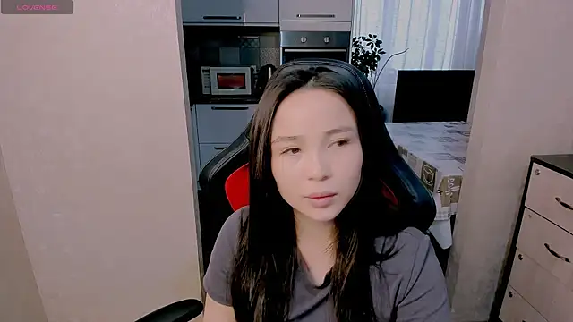 Snapshot of AyaMoon chatting on November 14, 2025, 4:33 am AyaMoon online show from November 14, 2025, 4:33 am