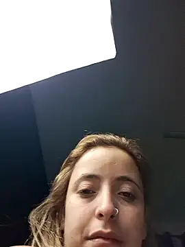 BumbumGigante online show from March 18, 2025, 9:09 am