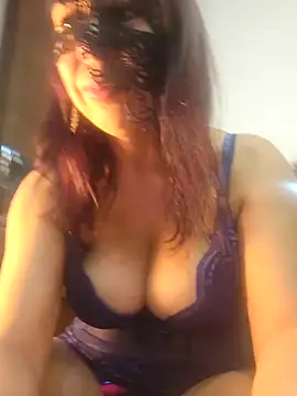 LAURAFOCOSA online show from October 11, 2025, 4:16 pm