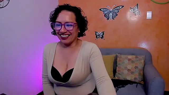 scarlet wet online show from March 18, 2026, 9:29 pm