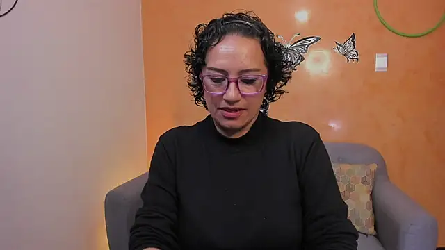 scarlet wet online show from April 17, 2026, 11:08 pm