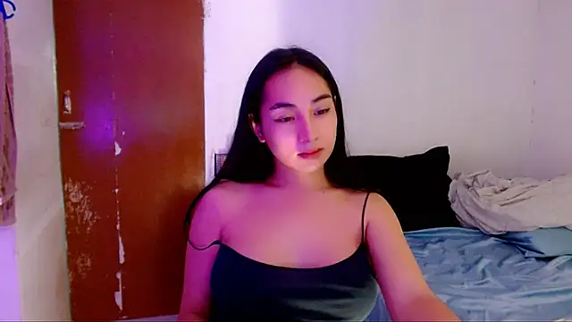 SweetLilly 18 online show from September 24, 2025, 12:25 am