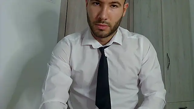 Justynn1 online show from January 28, 2025, 7:11 am