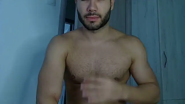 Justynn1 online show from September 12, 2025, 4:45 am