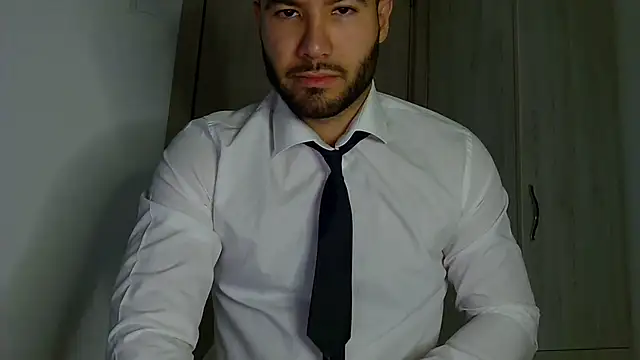 Justynn1 online show from October 8, 2025, 8:50 pm