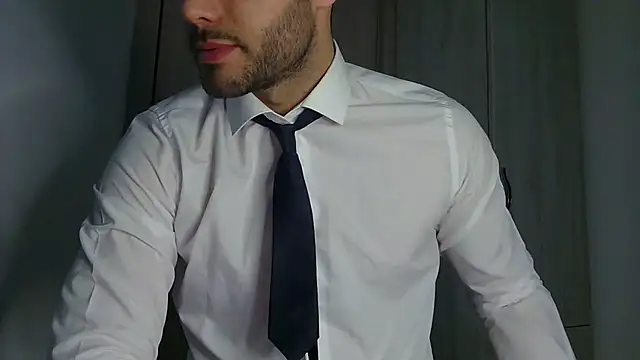 Justynn1 online show from April 8, 2026, 10:21 pm