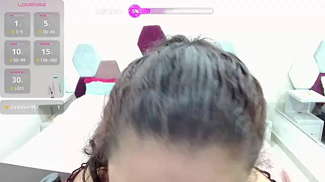 angel blue online show from February 8, 2025, 6:33 pm