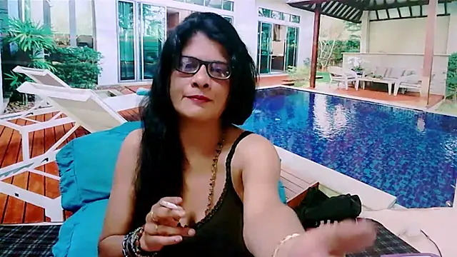 IndianAllure online show from January 21, 2025, 6:33 am