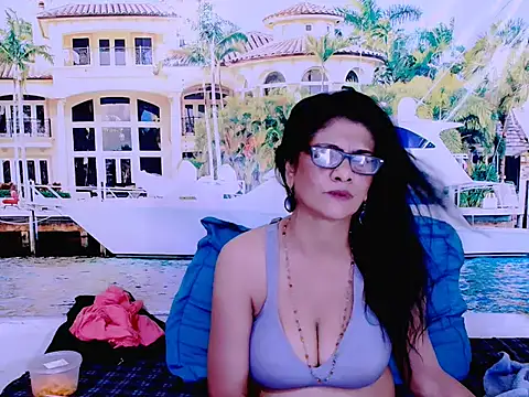 IndianAllure online show from February 5, 2025, 12:27 pm