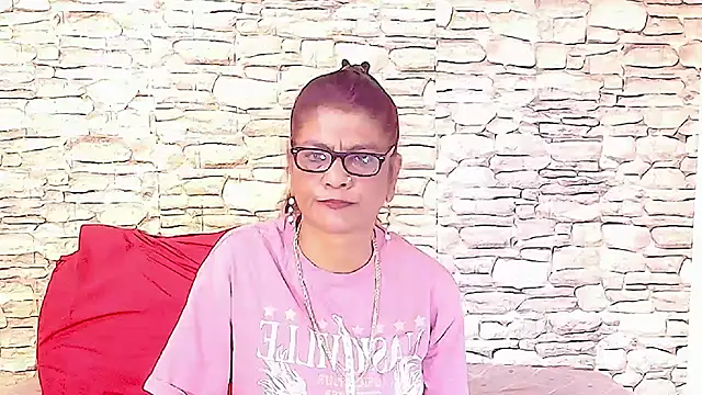 Snapshot of IndianAllure chatting on January 12, 2026, 5:45 am IndianAllure online show from January 12, 2026, 5:45 am