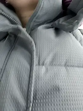 Frost foxy online show from December 15, 2024, 7:57 am