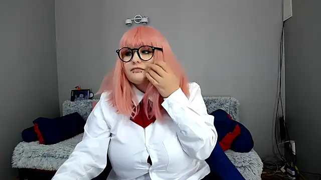 Estheri online show from January 16, 2025, 8:00 am