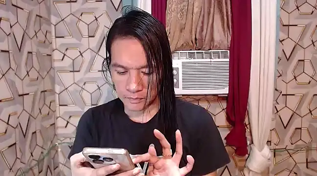 tshugecumxxx online show from January 11, 2025, 12:50 pm