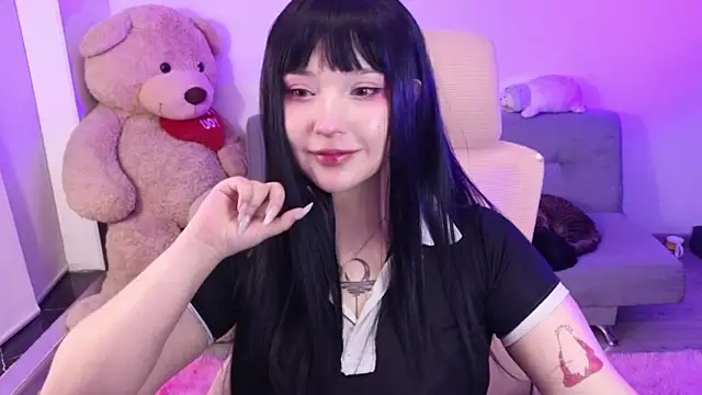 Snapshot of KuroChan420 chatting on May 15, 2026, 2:07 am KuroChan420 online show from May 15, 2026, 2:07 am