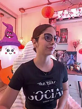 Zoe Bae online show from October 15, 2025, 10:10 pm