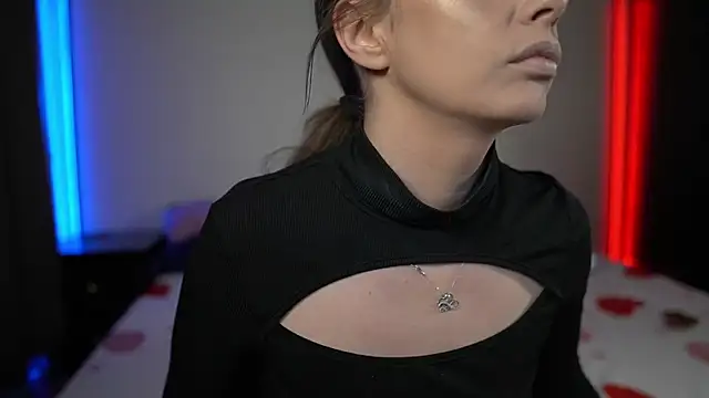 TiffanyPierce online show from February 25, 2025, 9:13 pm