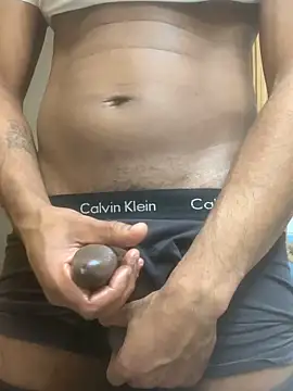 Snapshot of catchit231 chatting on December 28, 2024, 2:11 am catchit231 online show from December 28, 2024, 2:11 am