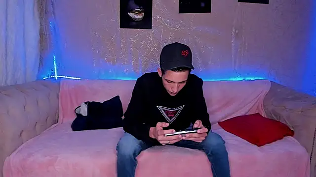 Shyfantasies online show from October 1, 2025, 10:38 pm