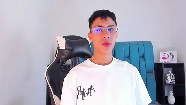 AlanNaughty online show from January 23, 2025, 10:01 pm