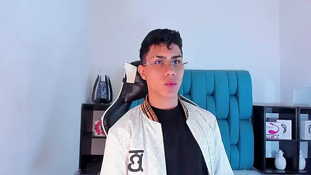 AlanNaughty online show from February 17, 2025, 8:26 pm