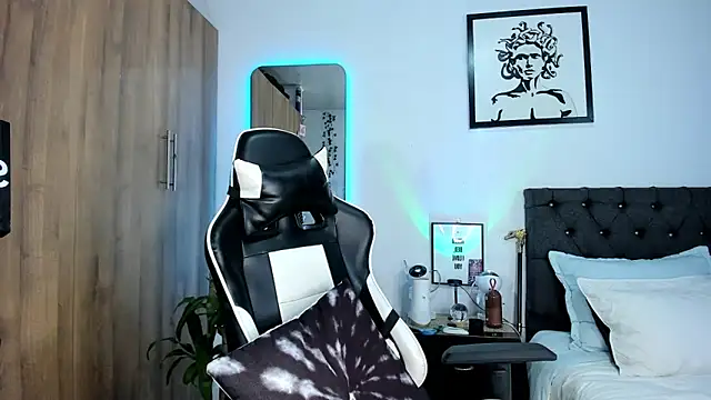 AlanNaughty online show from April 11, 2026, 9:30 pm