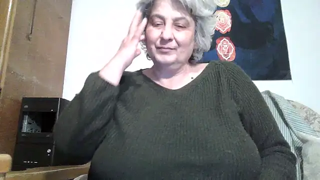Snapshot of ExquisiteMature chatting on April 14, 2026, 7:31 pm ExquisiteMature online show from April 14, 2026, 7:31 pm