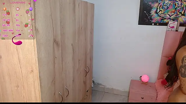 sofia gold  online show from January 7, 2025, 7:17 pm