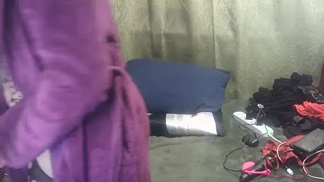 Snapshot of IngaQAce chatting on March 15, 2025, 1:41 am IngaQAce online show from March 15, 2025, 1:41 am