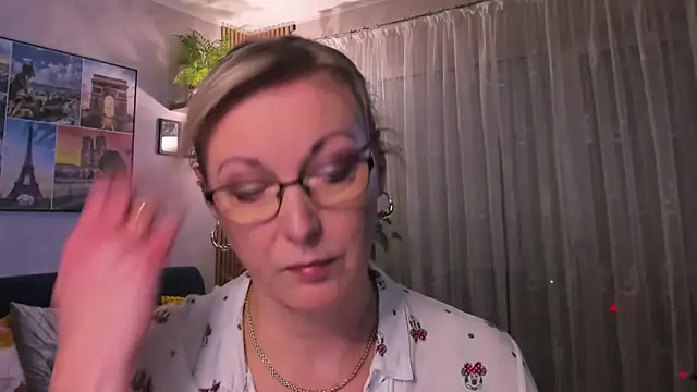 vanessa chat online show from March 18, 2025, 5:42 pm