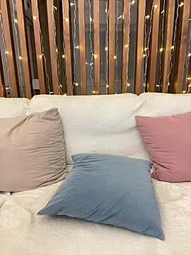 HotyWinter online show from March 8, 2025, 7:42 pm