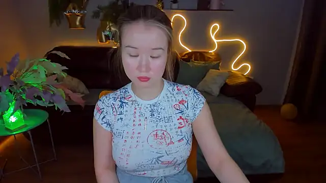 PollyOcean online show from January 6, 2025, 10:57 am