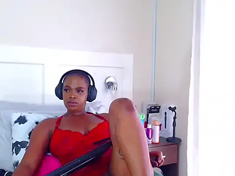 LuciousLips96 online show from February 10, 2025, 9:36 am