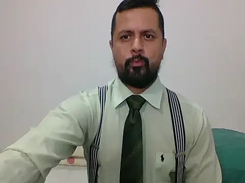 TRIISTAN KING10 online show from January 9, 2025, 9:05 pm