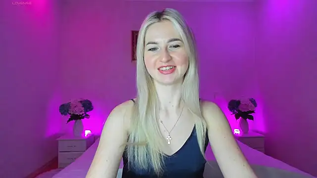 AnnaCarrera online show from January 16, 2025, 5:44 pm