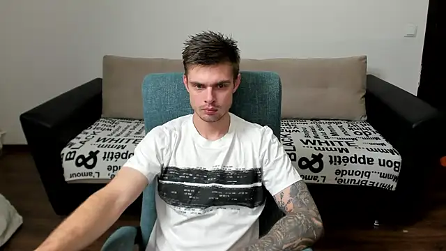 maks wolfis online show from December 16, 2024, 2:25 am