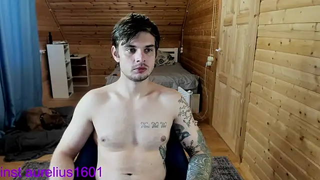 maks wolfis online show from October 7, 2025, 10:56 am