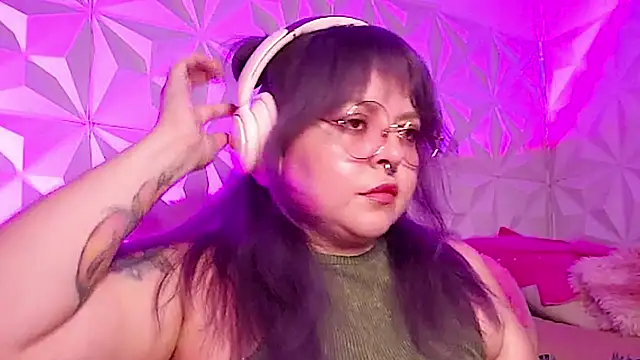 Satyn doll online show from October 22, 2025, 2:23 am