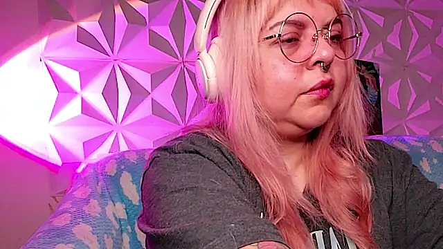 Satyn doll online show from April 20, 2026, 11:06 pm